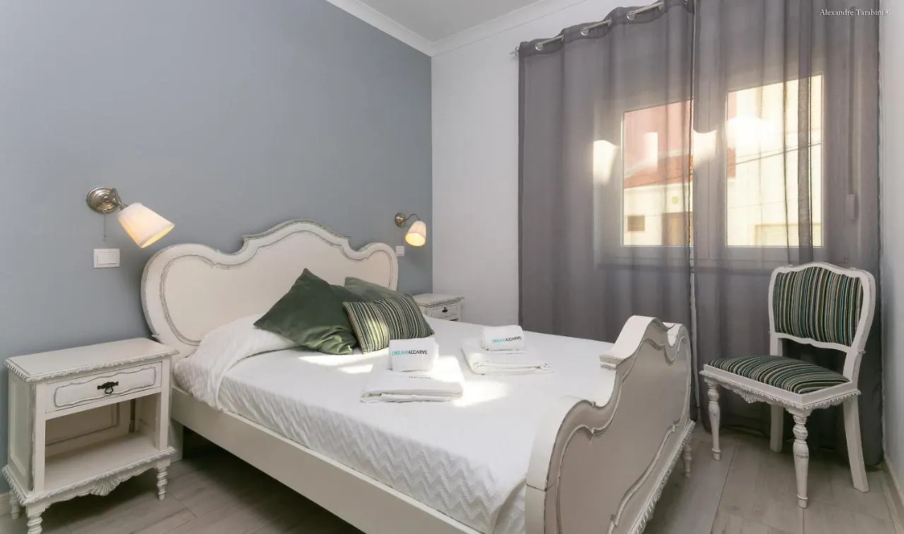 B07 - Maria Vitoria Apartment In Lagos Center