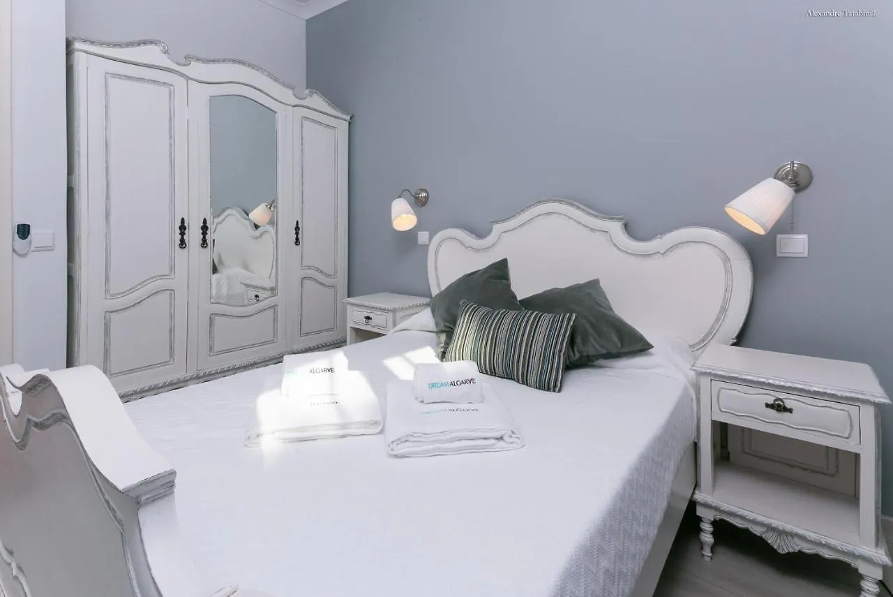 B07 - Maria Vitoria Apartment In Lagos Center