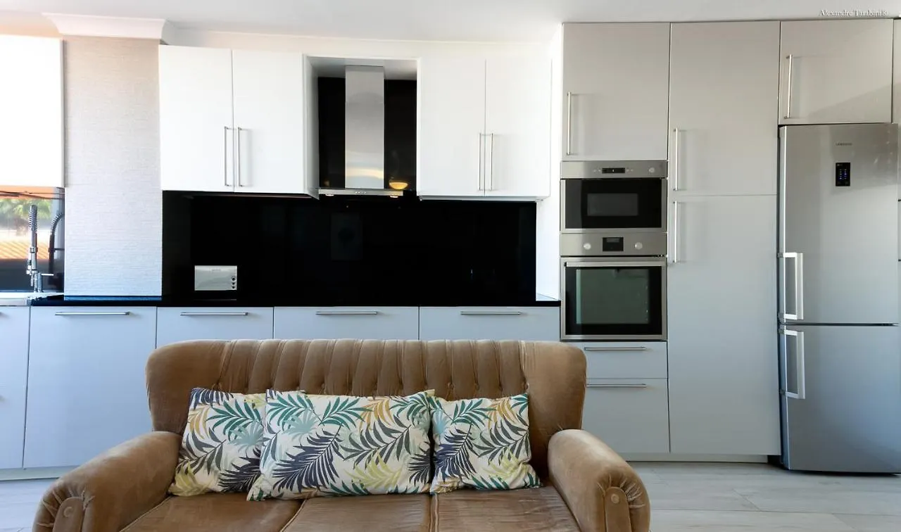 B07 - Maria Vitoria Apartment In Lagos Center